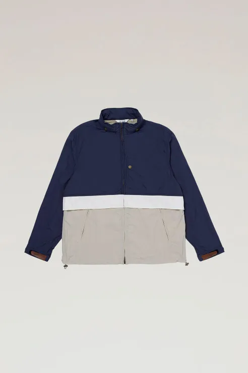 Giacca in nylon Ripstop con cappuccio richiudibile                                                                              